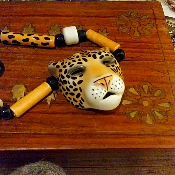 Ceramic Leopard necklace - Picture 1 of 4